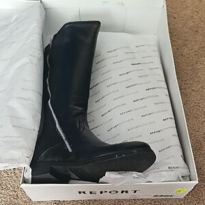 Report Black Heeled Boots with Modern Minimalist Style